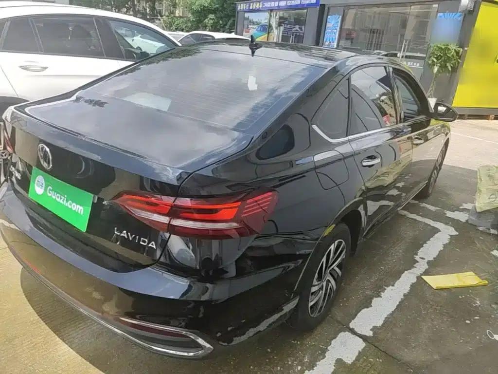 2023 Volkswagen Lavida 1.5L Automatic Five Million Edition — миниатюра 7