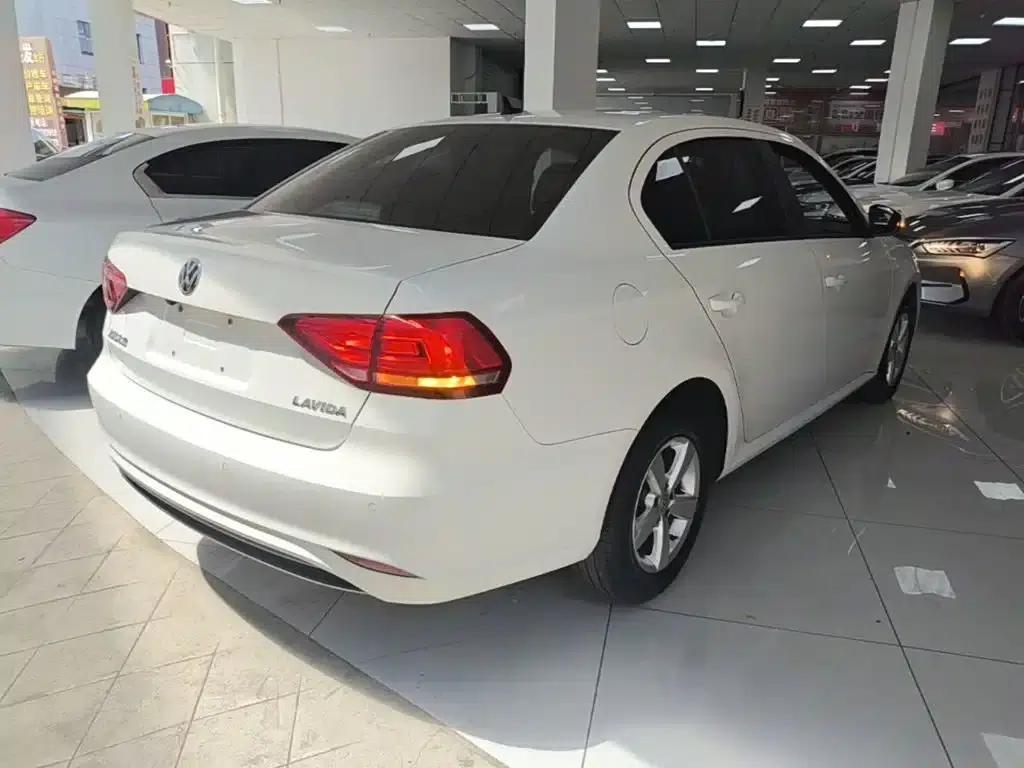 2019 Volkswagen Lavida, Lavida Qihang 1.5L Automatic Fashion Edition (National VI Emission Standard) — миниатюра 7