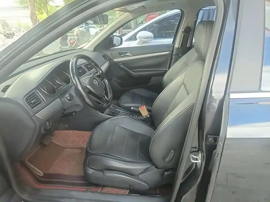 2015 Volkswagen Lavida 1.6L Automatic Comfort Edition — миниатюра 15
