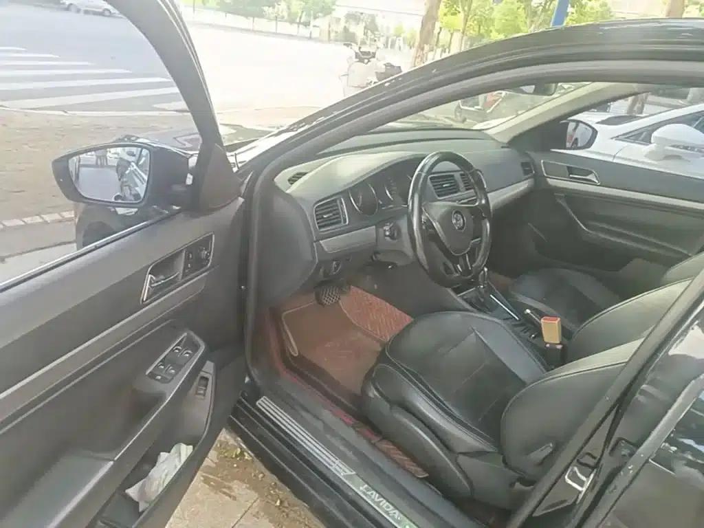 2015 Volkswagen Lavida 1.6L Automatic Comfort Edition — миниатюра 16