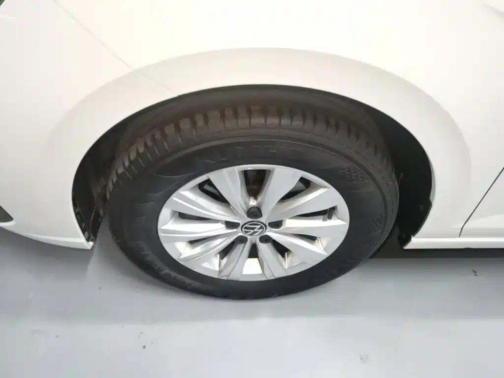 2023 Volkswagen Lavida New Elite 1.5L Automatic New Elite Edition — миниатюра 23