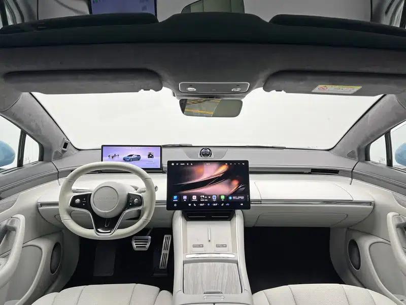 Zhijie S7 2025 Max Rear-Wheel Drive Long Range Edition — миниатюра 14