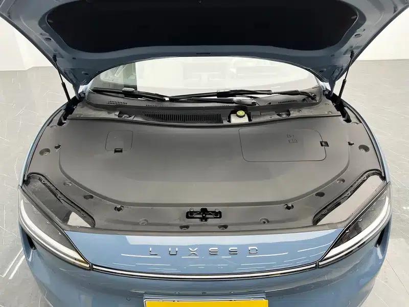 Zhijie S7 2025 Max Rear-Wheel Drive Long Range Edition — миниатюра 10