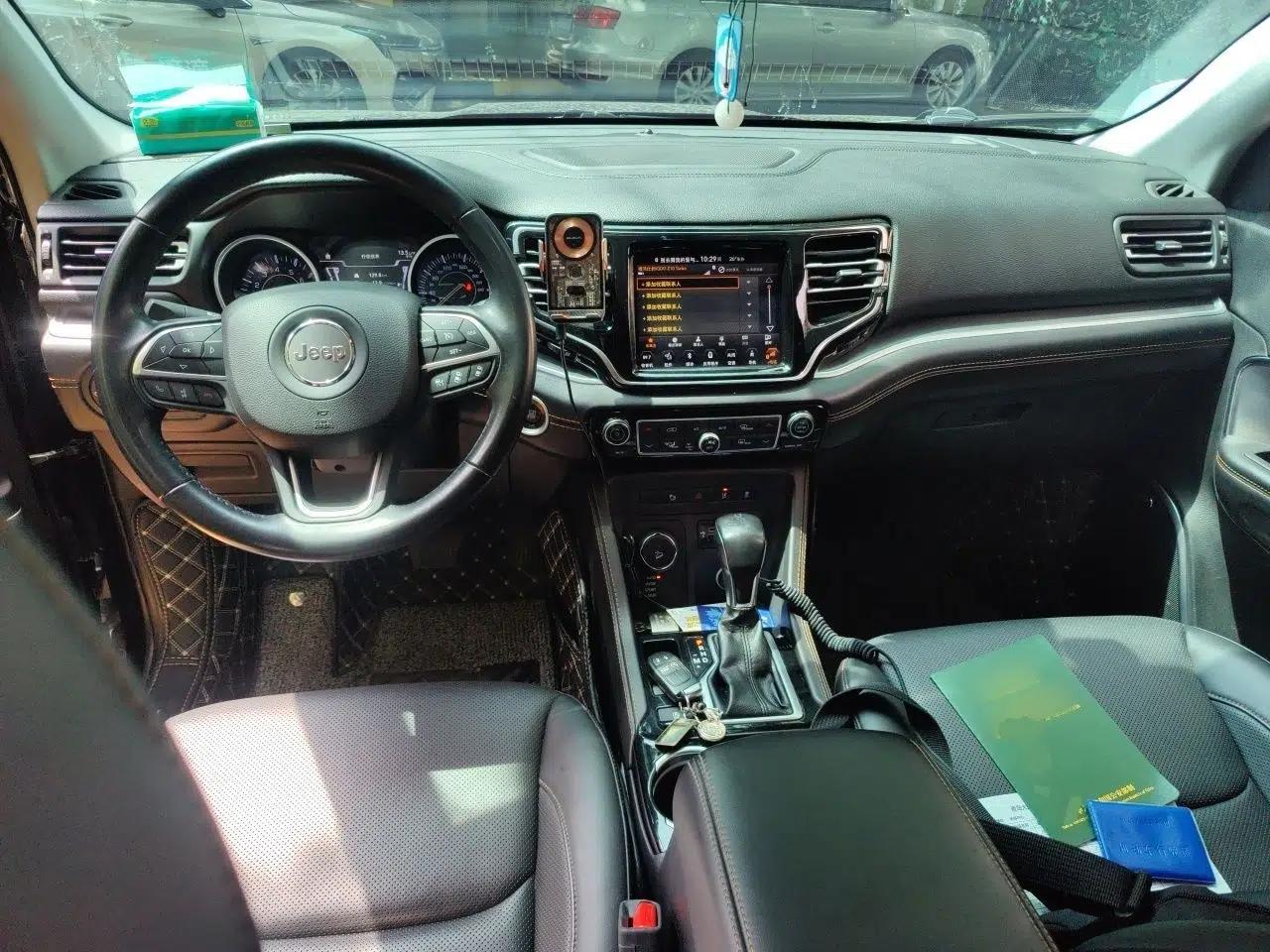 Jeep Grand Commander 2018 2.0T Four-Wheel Drive Smart Enjoyment Version China VI — миниатюра 9