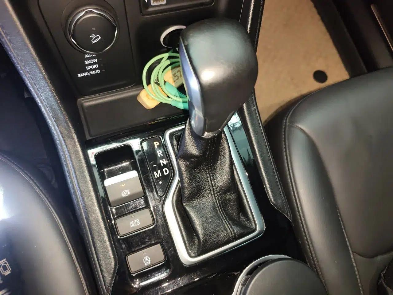 Jeep Grand Commander 2018 2.0T Four-Wheel Drive Prestige Edition China V — миниатюра 14