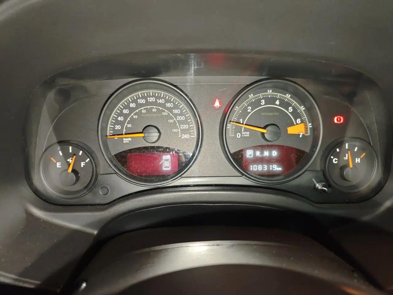 Jeep Patriot 2014 2.0L Sport Enhanced Edition — миниатюра 11