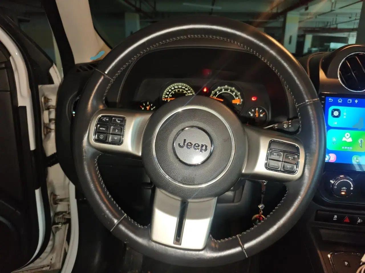 Jeep Patriot 2014 2.0L Sport Enhanced Edition — миниатюра 10