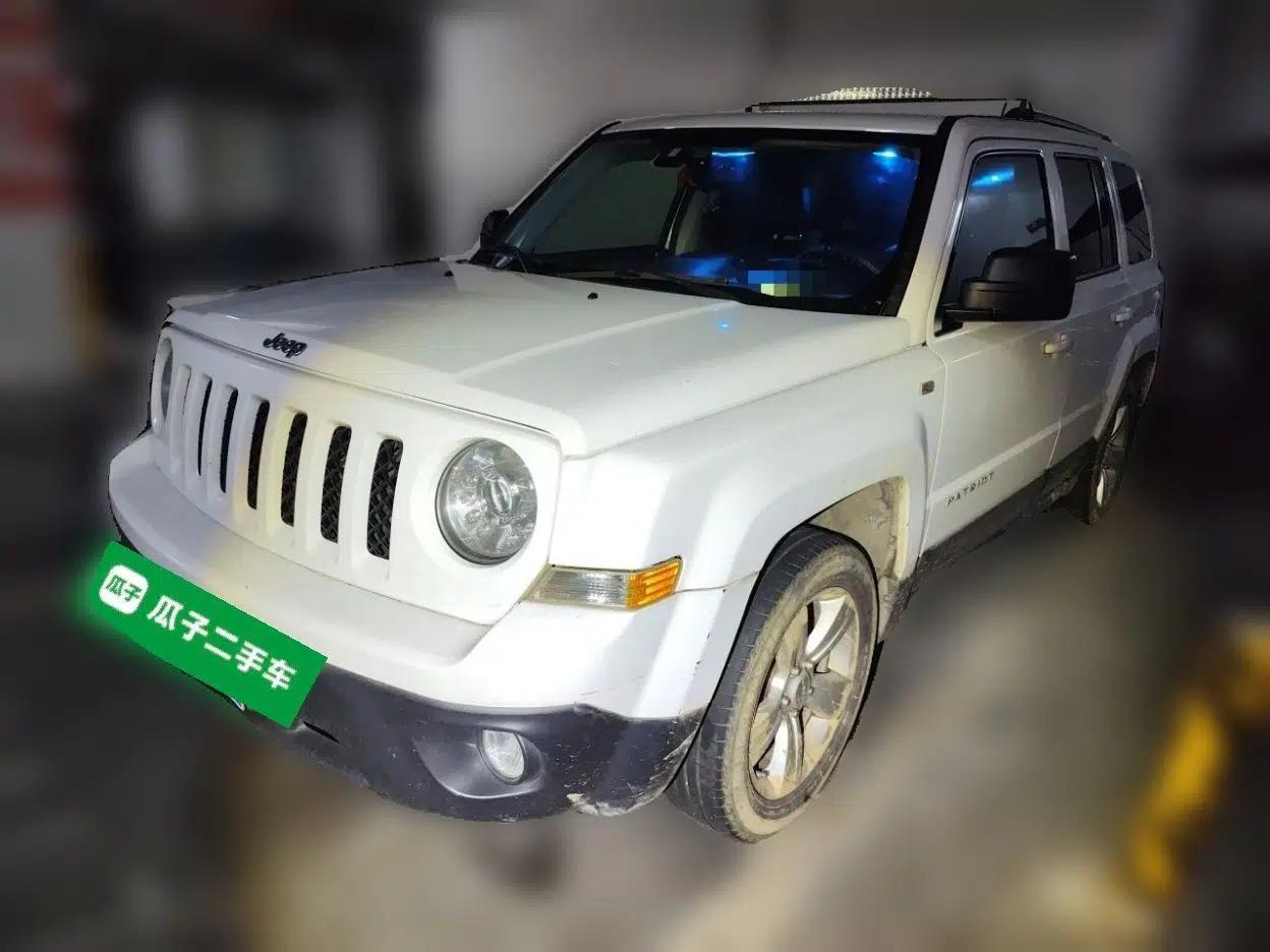 Jeep Patriot 2015 2.0L Sport Edition — миниатюра 1