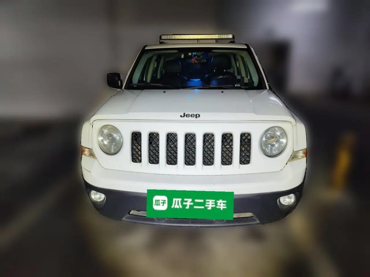 Jeep Patriot 2015 2.0L Sport Edition — миниатюра 2