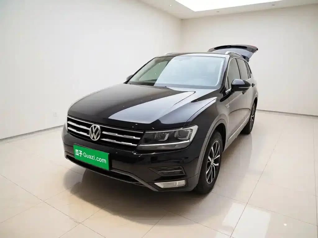 Tiguan L 2018 330TSI Automatic 2WD Comfort Edition — миниатюра 1