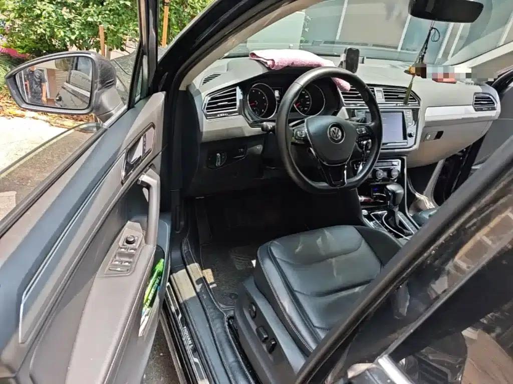 Tiguan L 2018 330TSI Automatic 2WD Comfort Edition — миниатюра 12