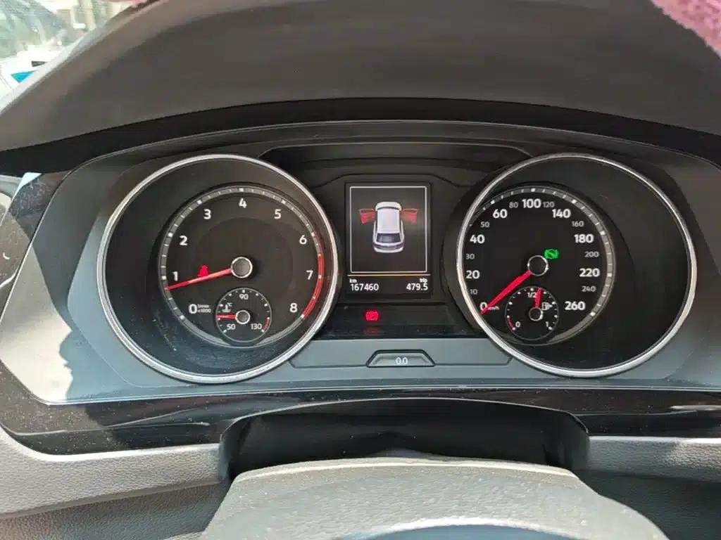 Tiguan L 2018 330TSI Automatic 2WD Comfort Edition — миниатюра 7