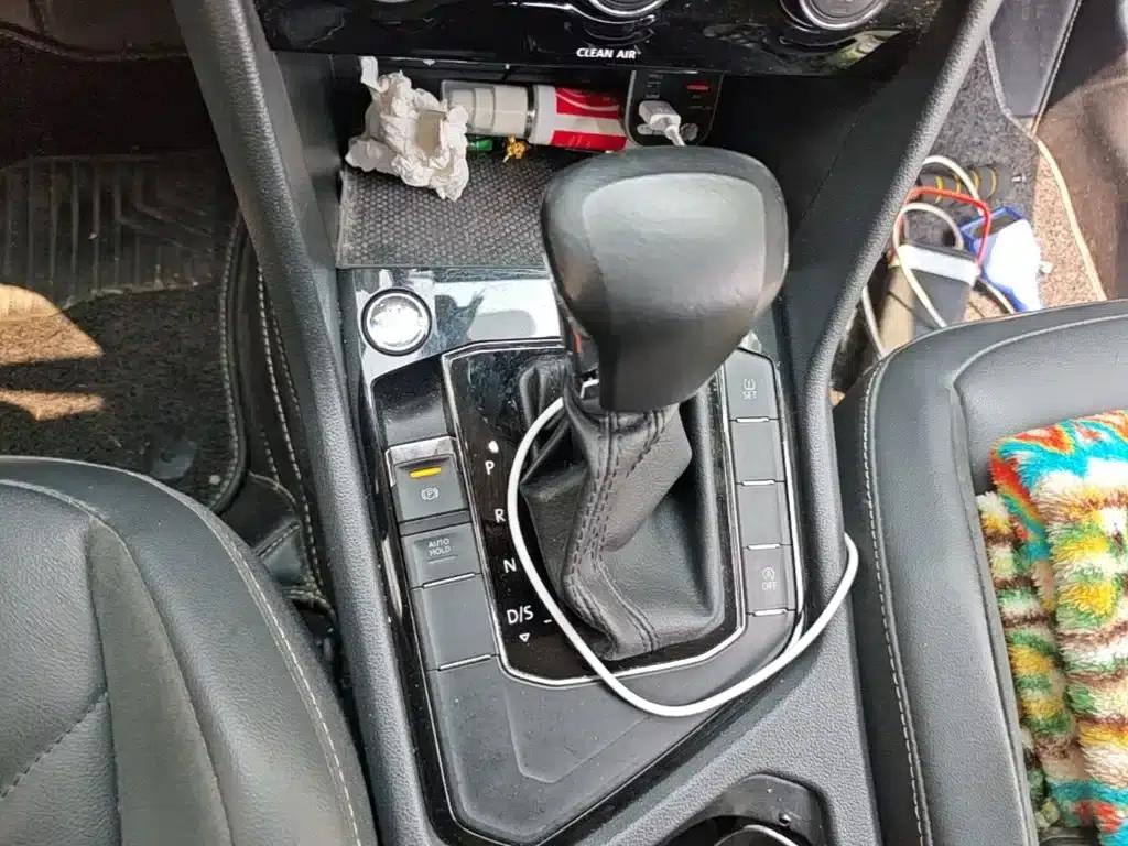 Tiguan L 2018 330TSI Automatic 2WD Comfort Edition — миниатюра 10