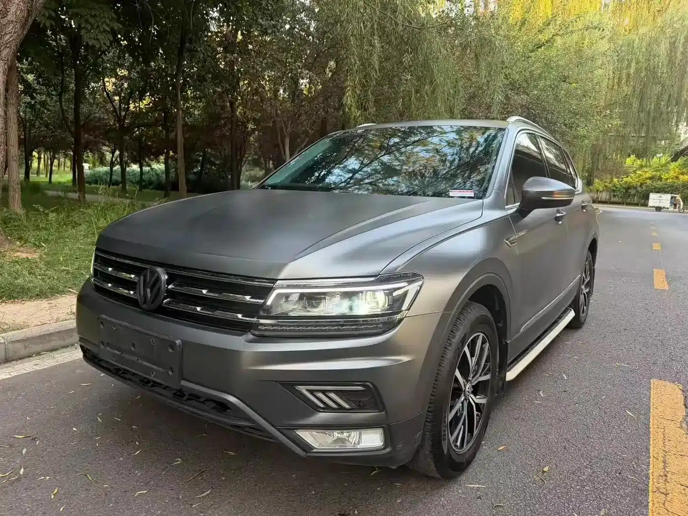 Tiguan L 2017 330TSI Automatic 2WD Luxury Edition — миниатюра 1