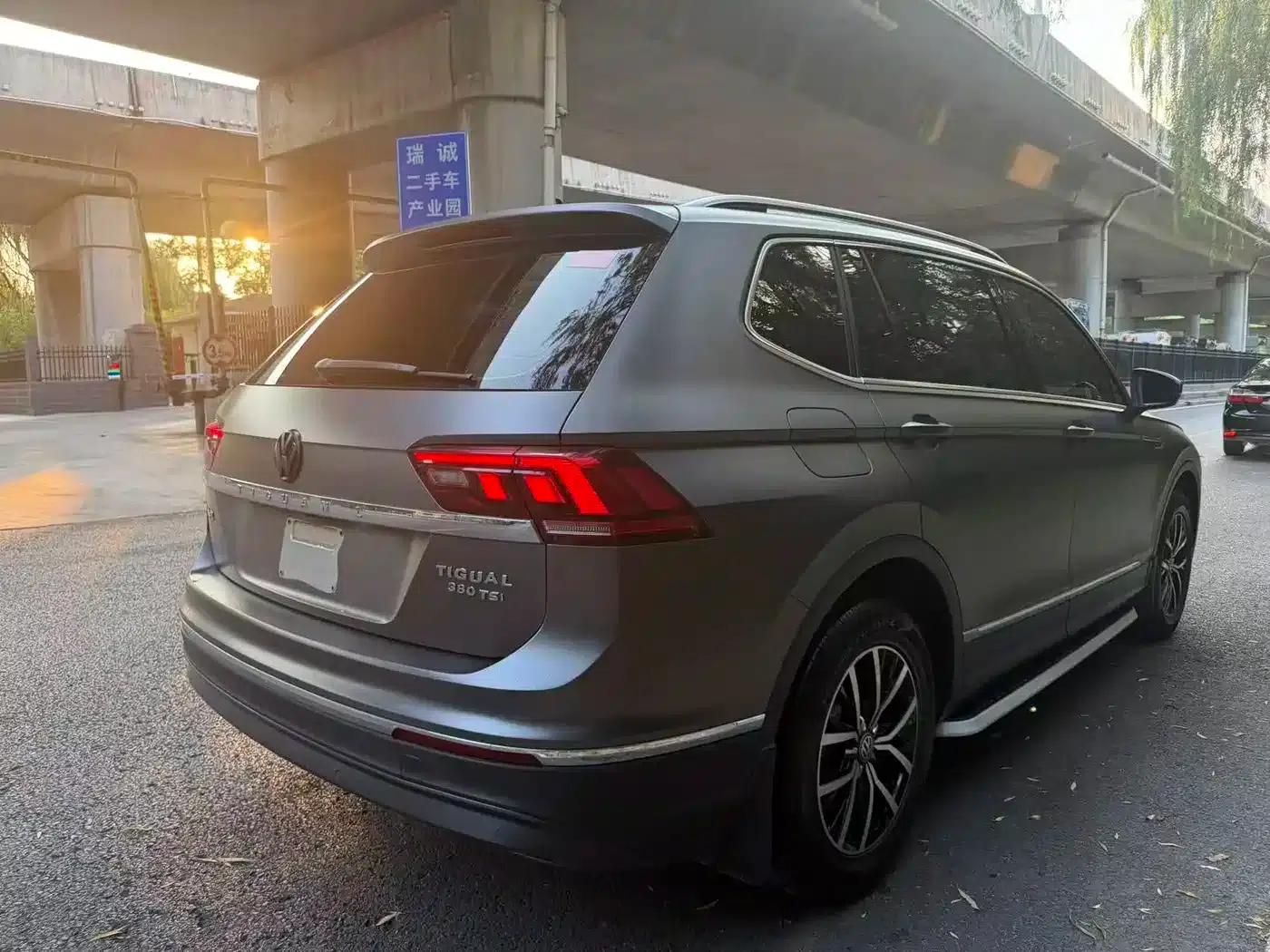 Tiguan L 2017 330TSI Automatic 2WD Luxury Edition — миниатюра 11