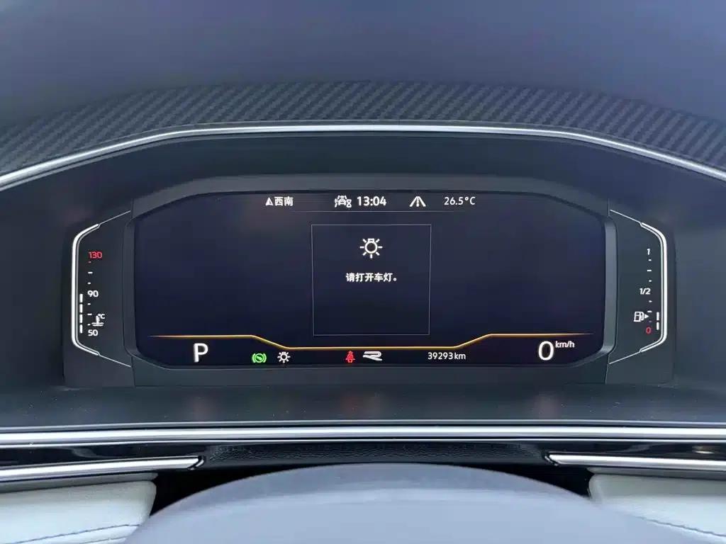 Tiguan L 2022 380TSI Automatic 4WD R-Line Premium Edition 7-Seater — миниатюра 15
