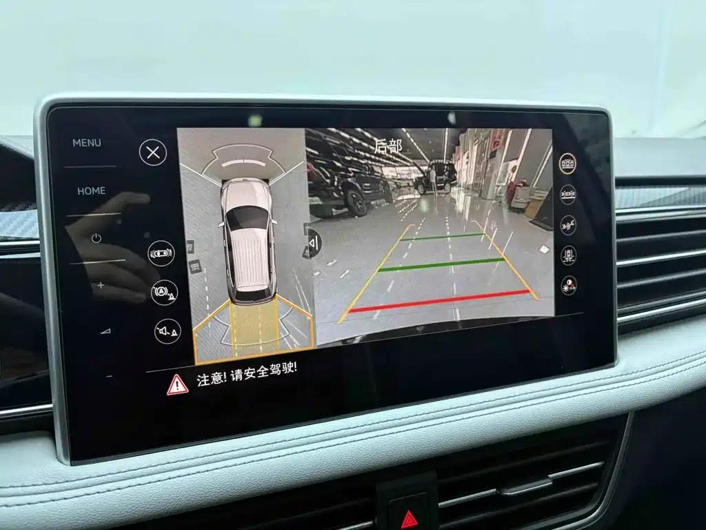 Tiguan L 2022 380TSI Automatic 4WD R-Line Premium Edition 7-Seater — миниатюра 26