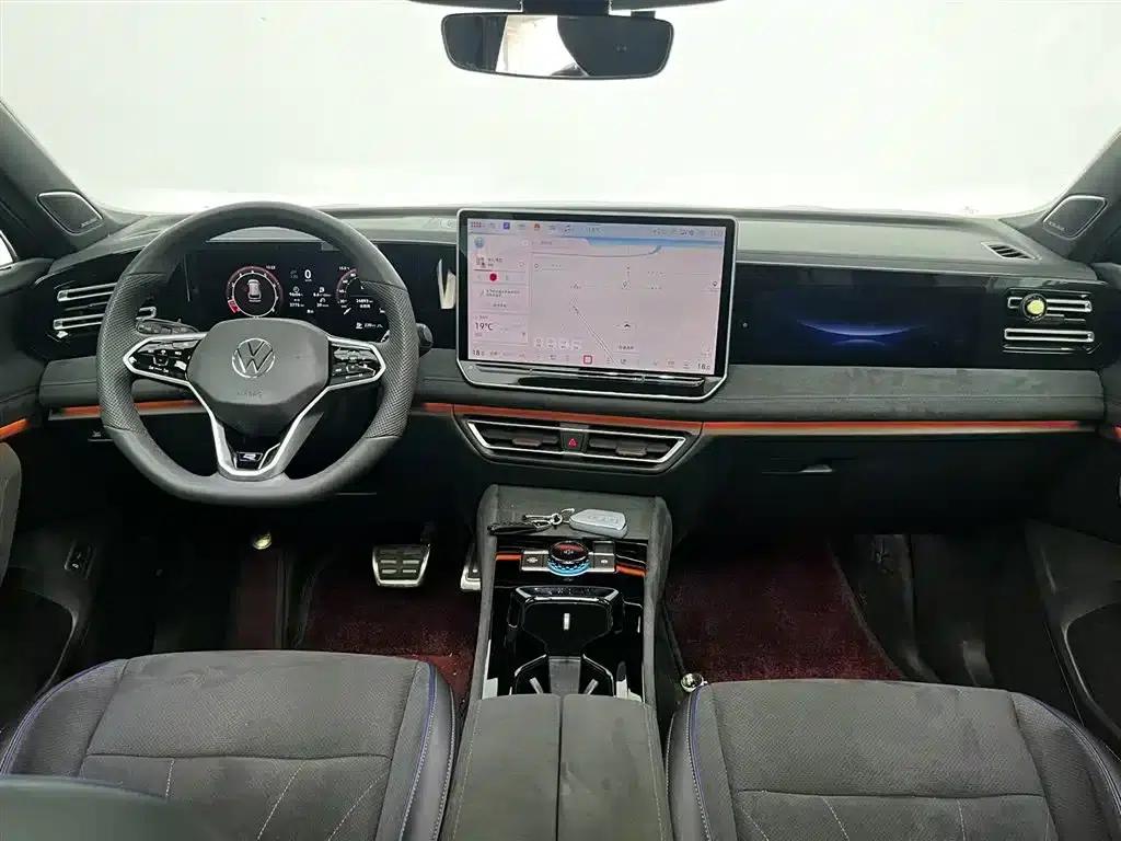 Tiguan L 2024 PRO 330TSI 2WD R-Line Supreme Edition — миниатюра 8
