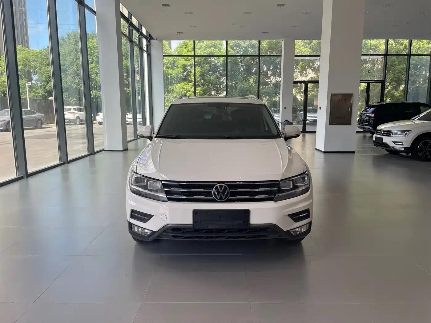 Tiguan L 2021 330TSI Automatic 2WD Smart Edition — миниатюра 2