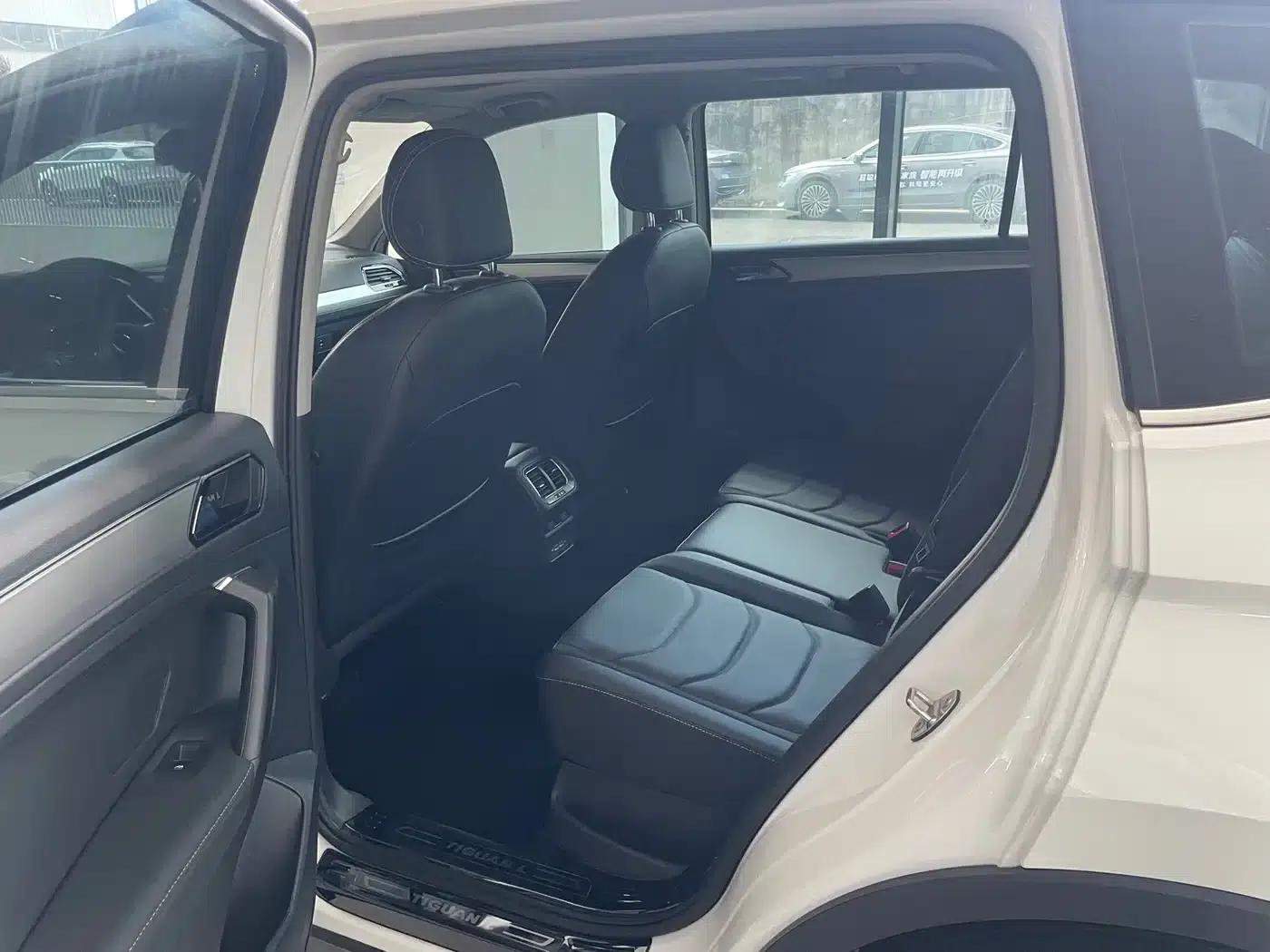 Tiguan L 2021 330TSI Automatic 2WD Smart Edition — миниатюра 6
