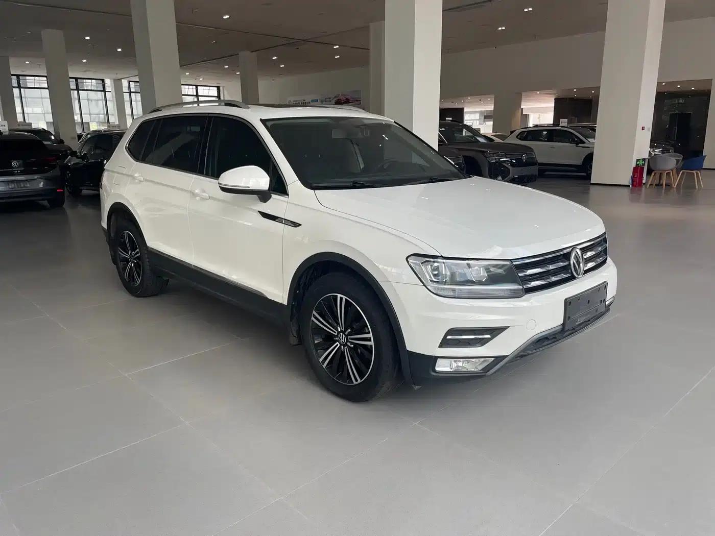 Tiguan L 2021 330TSI Automatic 2WD Smart Edition — миниатюра 3