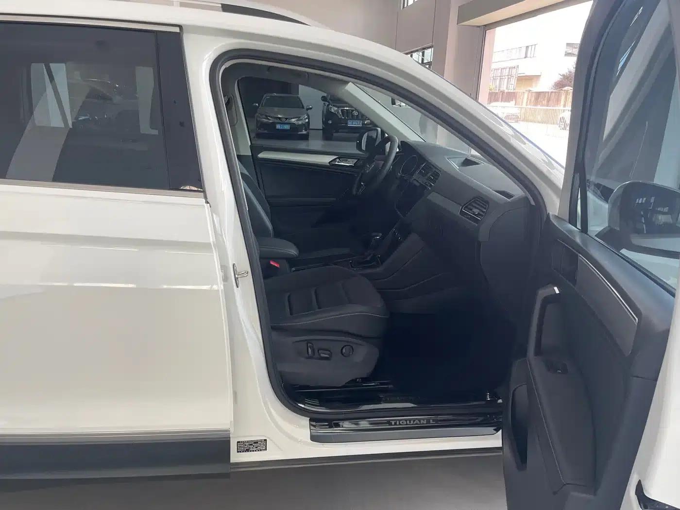 Tiguan L 2021 330TSI Automatic 2WD Smart Edition — миниатюра 7