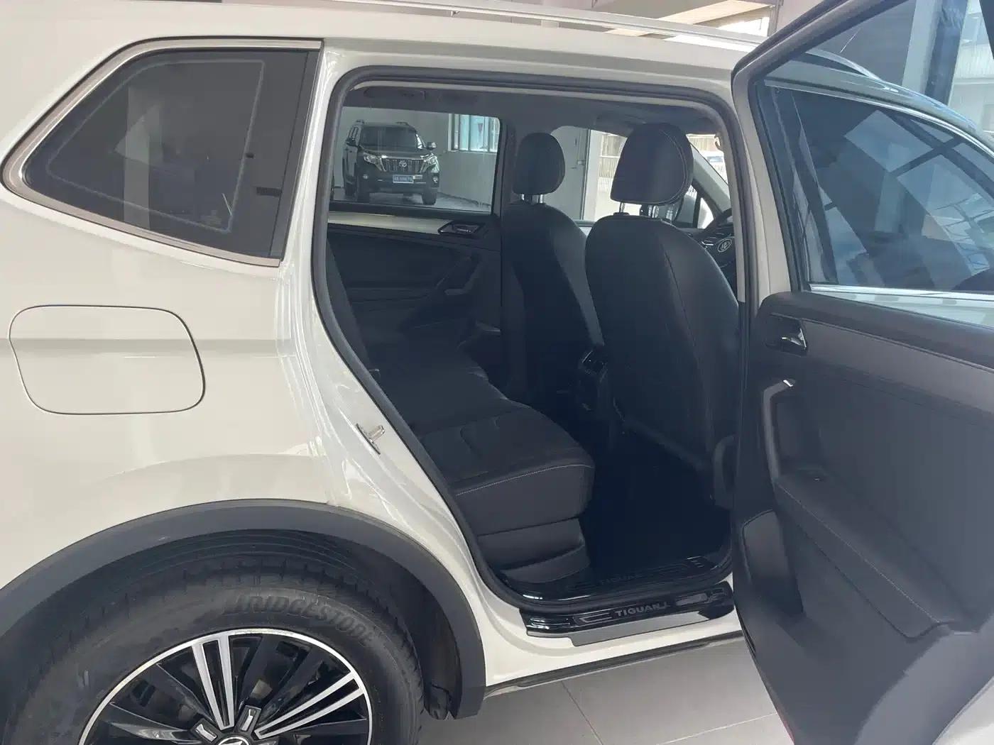 Tiguan L 2021 330TSI Automatic 2WD Smart Edition — миниатюра 8