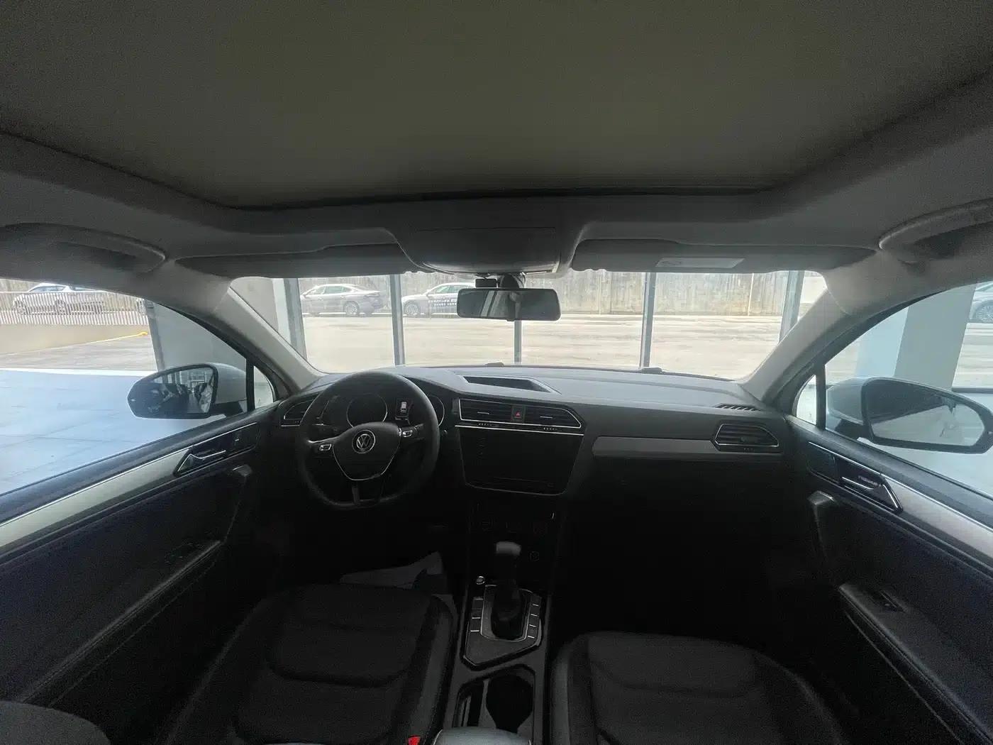 Tiguan L 2021 330TSI Automatic 2WD Smart Edition — миниатюра 9
