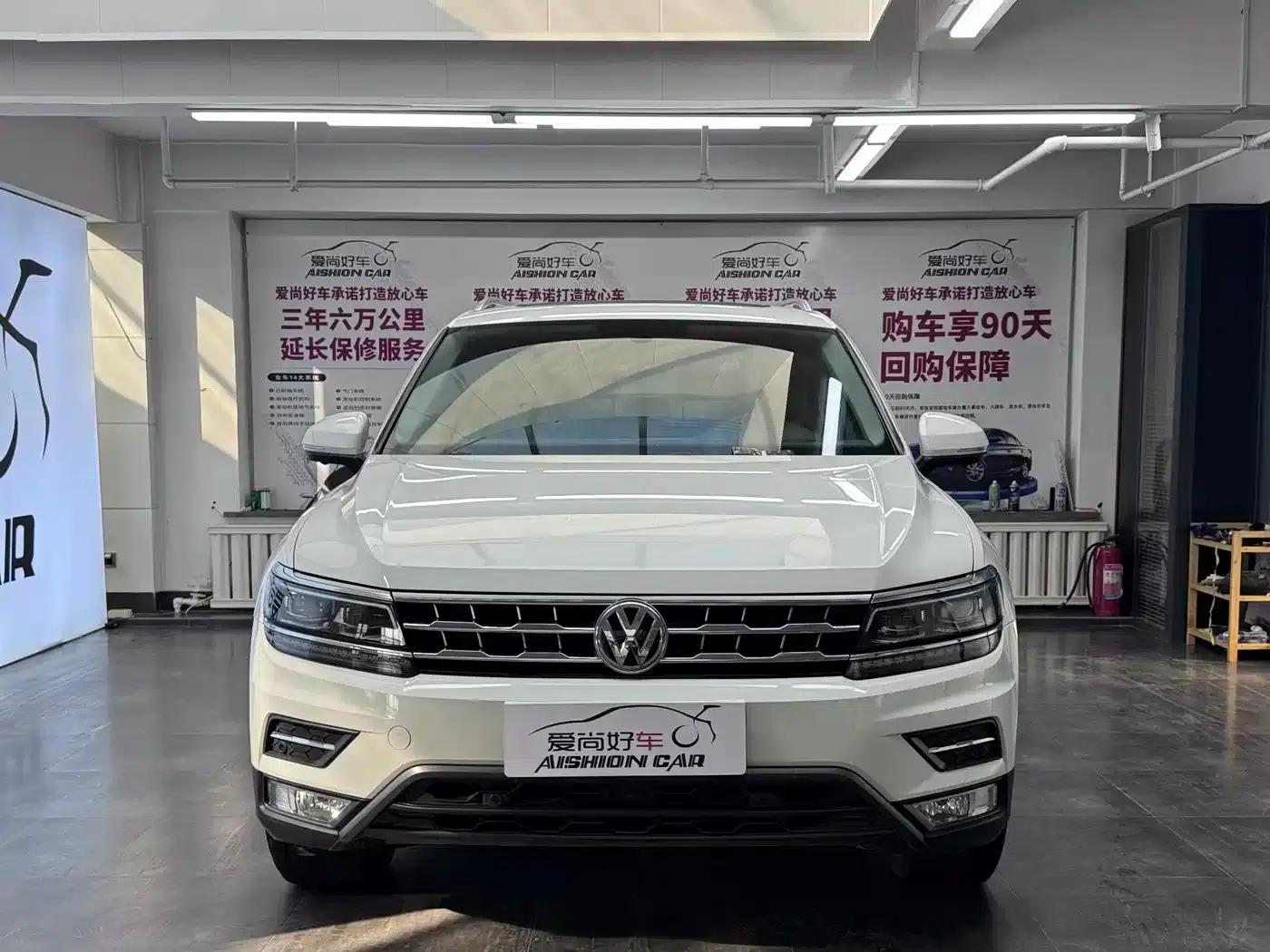 Tiguan L 2019 380TSI Automatic 4WD Smart Luxury Edition 7-Seater (China VI Emission Standard) — миниатюра 2