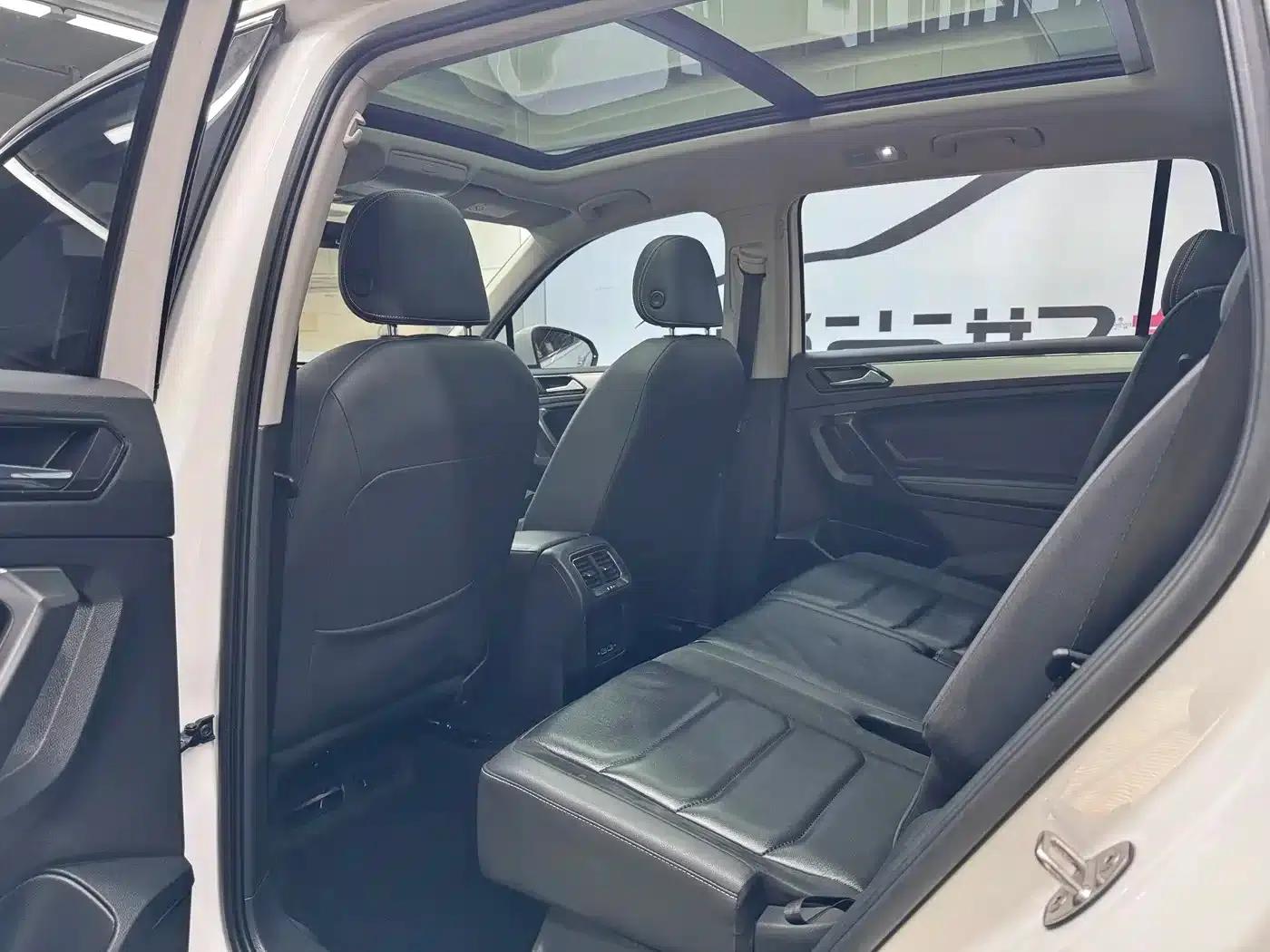 Tiguan L 2019 380TSI Automatic 4WD Smart Luxury Edition 7-Seater (China VI Emission Standard) — миниатюра 16