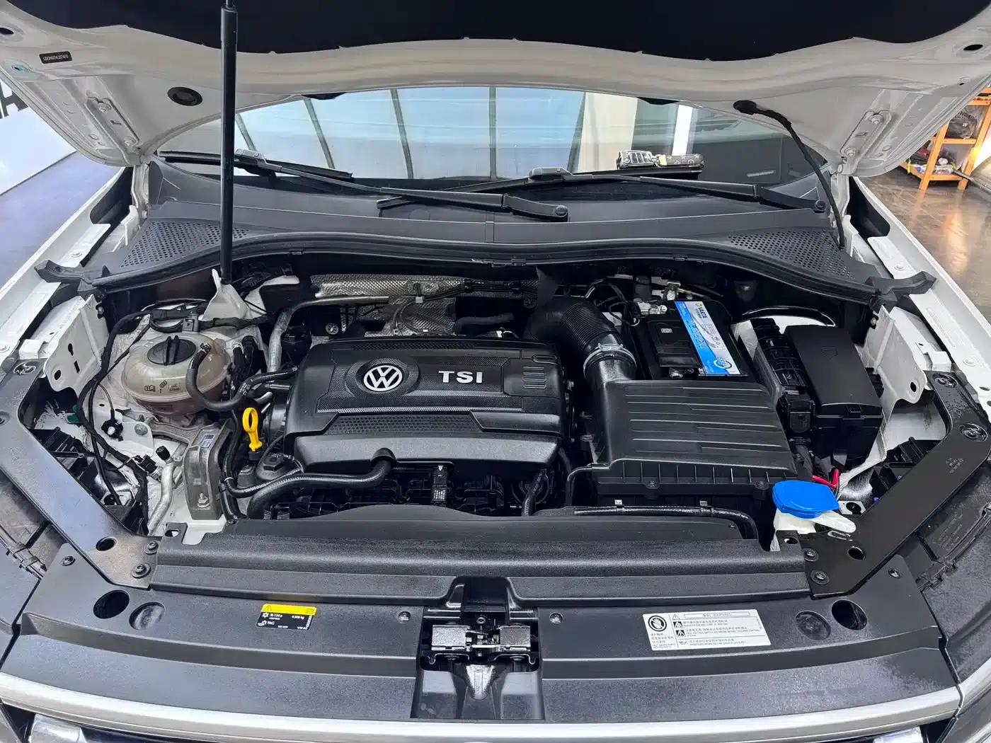 Tiguan L 2019 380TSI Automatic 4WD Smart Luxury Edition 7-Seater (China VI Emission Standard) — миниатюра 18