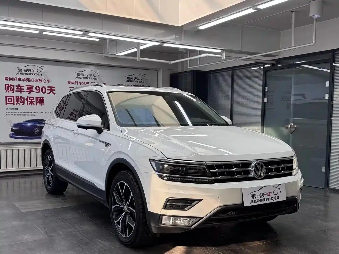 Tiguan L 2019 380TSI Automatic 4WD Smart Luxury Edition 7-Seater (China VI Emission Standard) — миниатюра 3