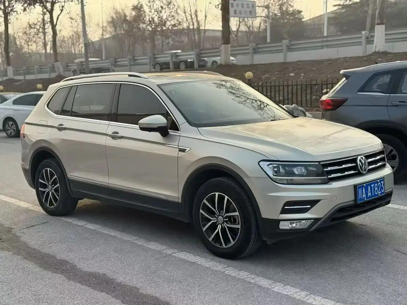 Tiguan L 2017 330TSI Automatic 2WD Luxury Edition — миниатюра 2