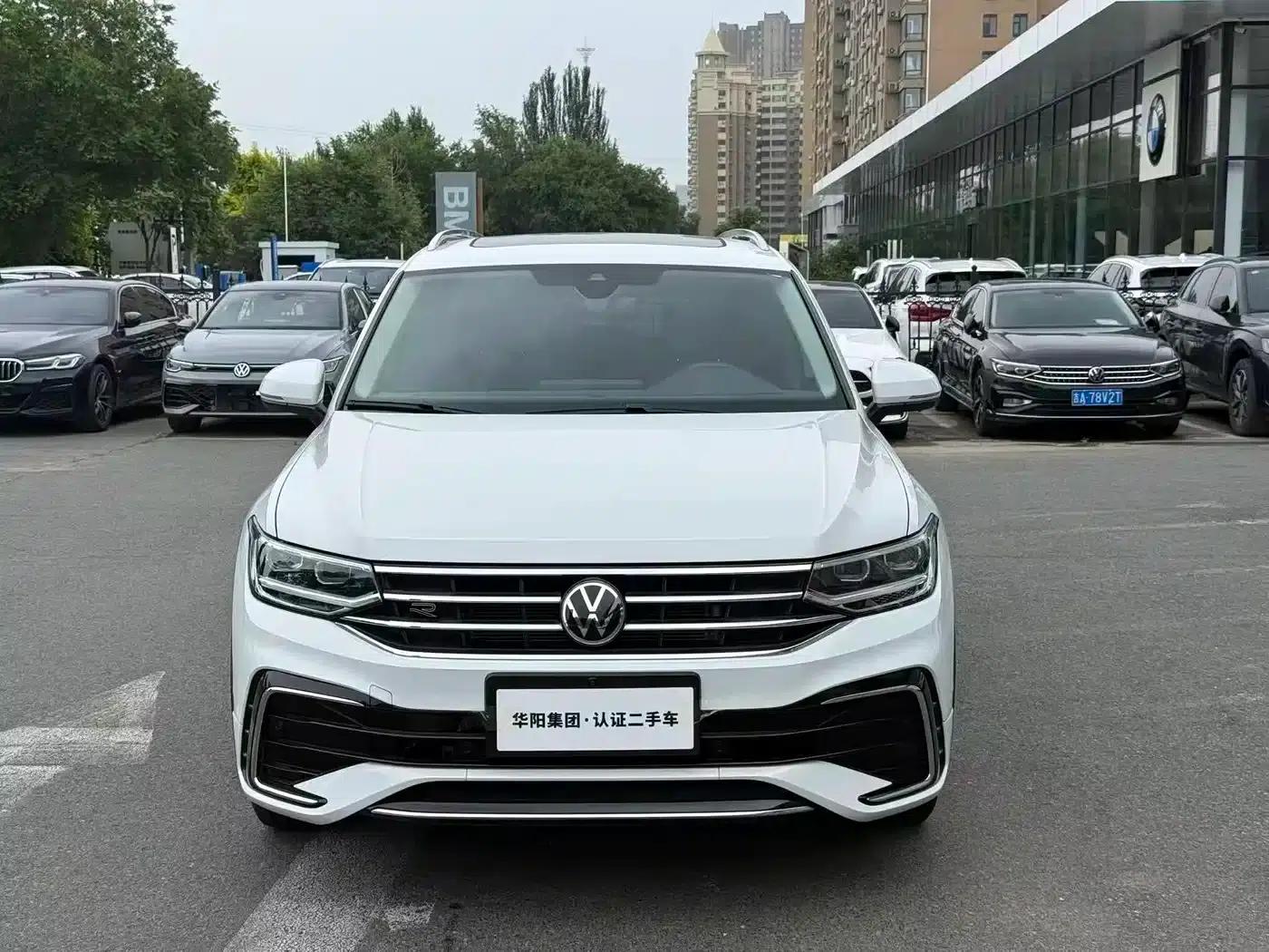 Tiguan L 2023 330TSI Automatic 2WD R-Line Premium Edition — миниатюра 2