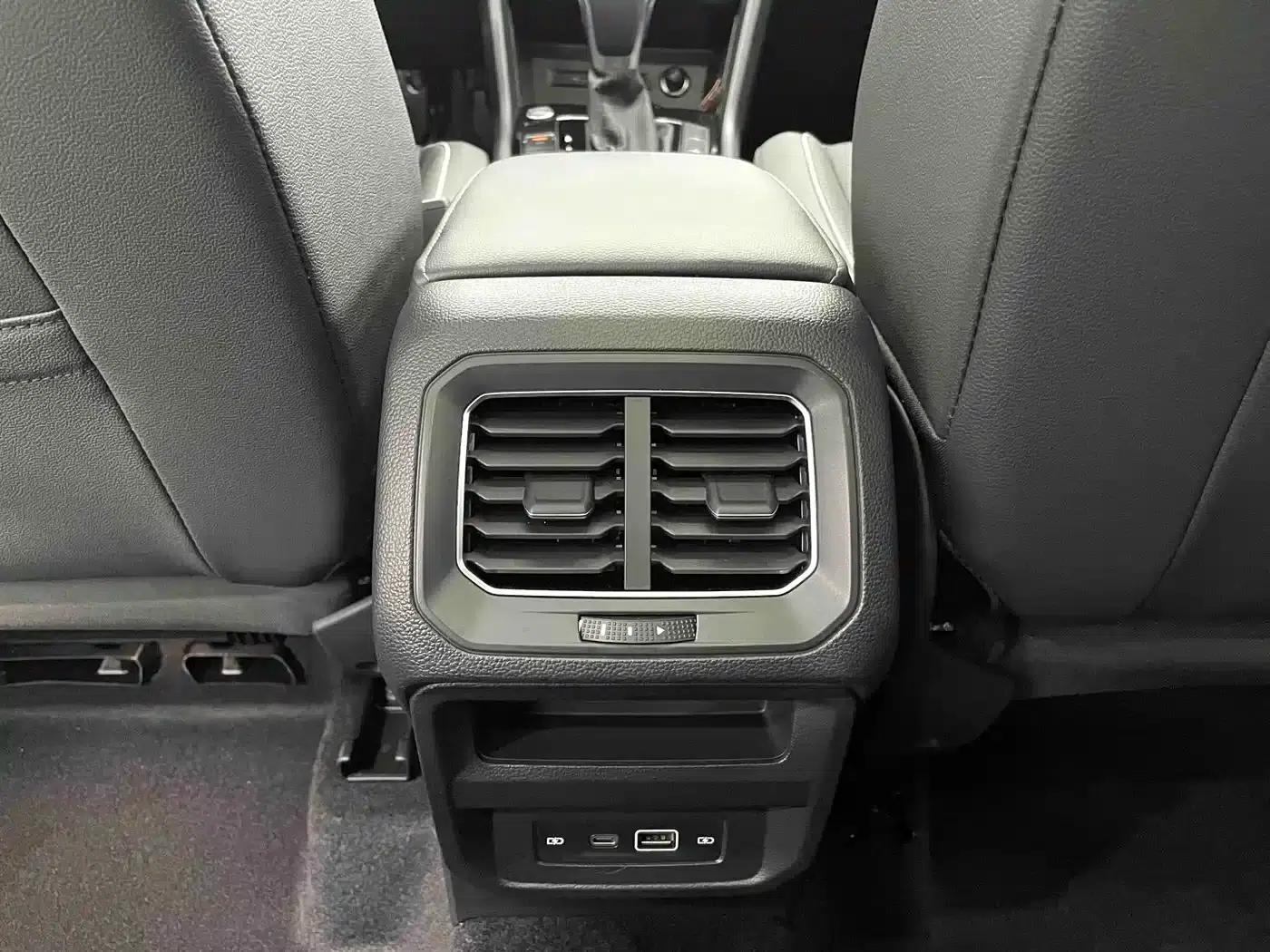 Tiguan L 2023 280TSI Automatic 2WD Trendy Limited Edition — миниатюра 12