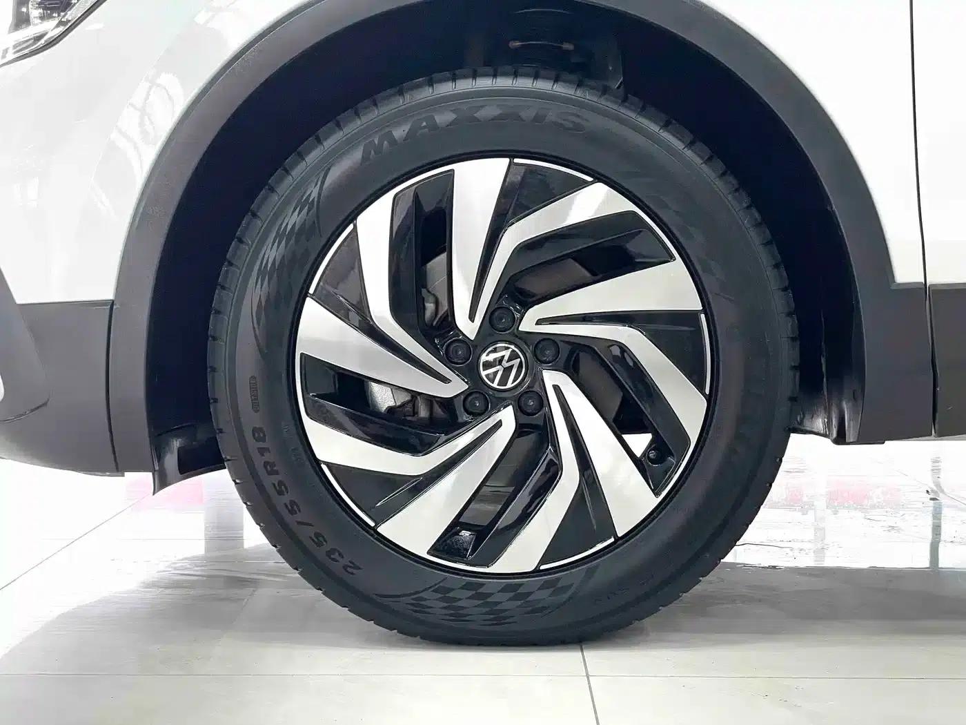 Tiguan L 2023 280TSI Automatic 2WD Trendy Limited Edition — миниатюра 16