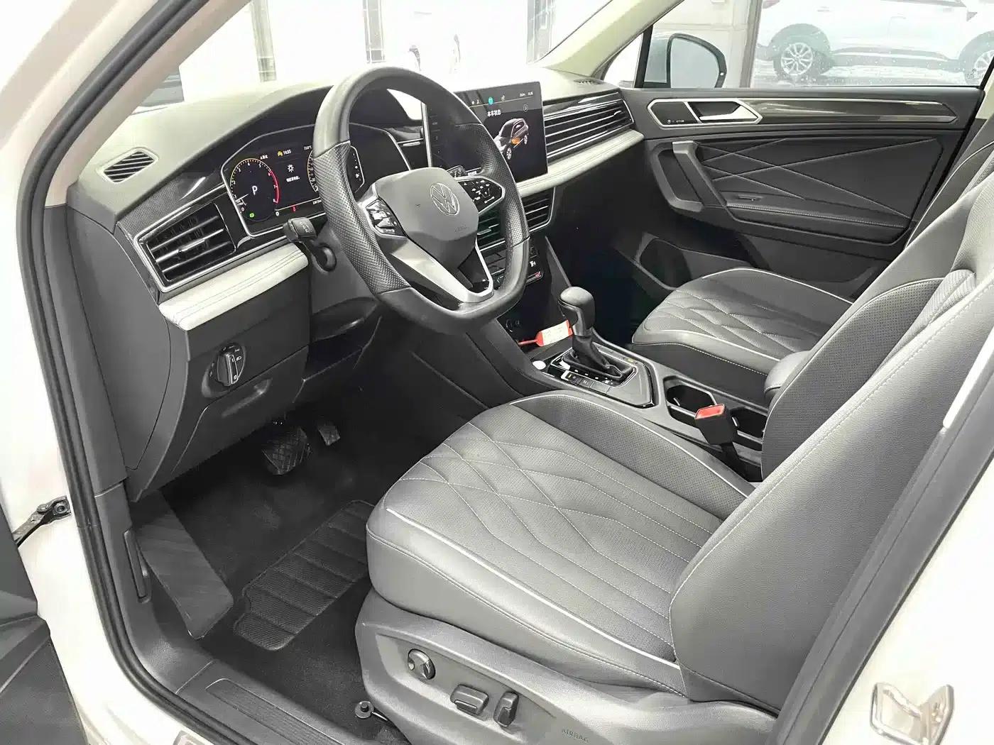 Tiguan L 2023 280TSI Automatic 2WD Trendy Limited Edition — миниатюра 7