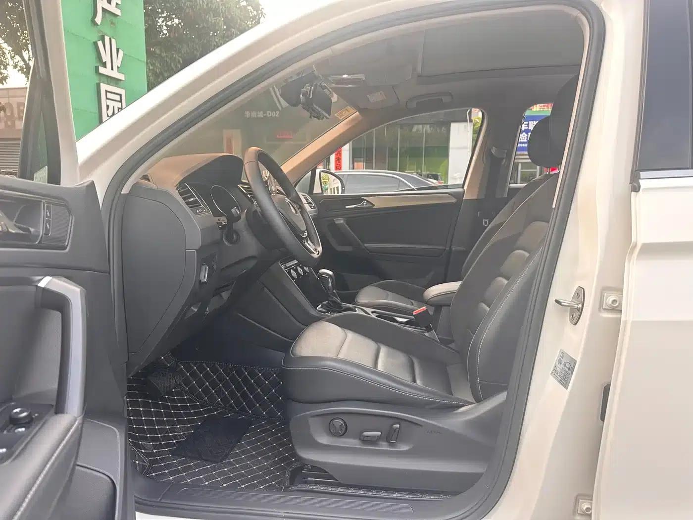 Tiguan L 2021 330TSI Automatic 2WD Smart Edition — миниатюра 6