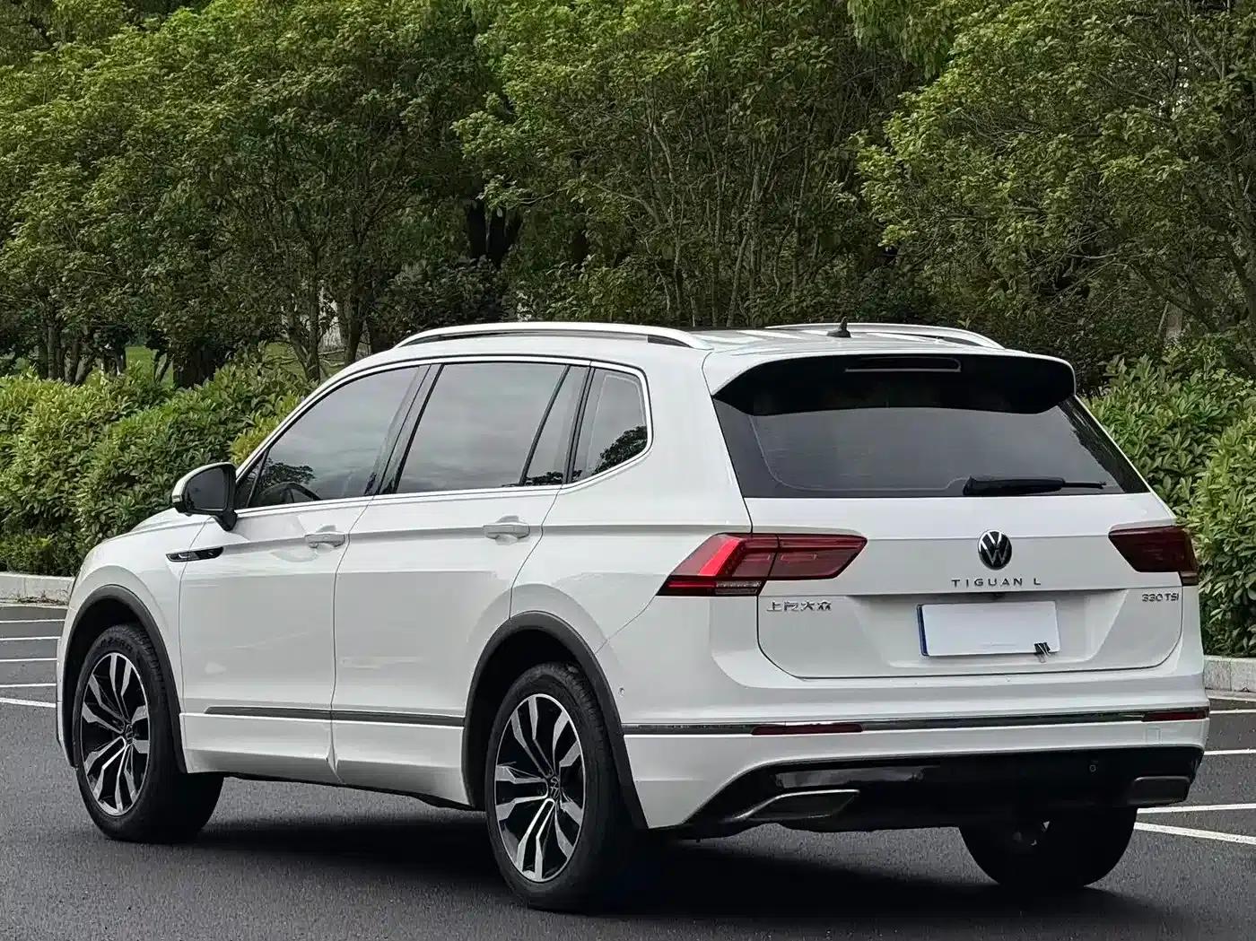Tiguan L 2021 330TSI Automatic 2WD R-Line Premium Edition — миниатюра 3