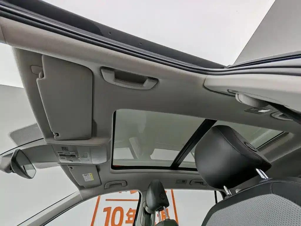 Tiguan L 2023 330TSI Automatic 2WD R-Line Flagship Edition — миниатюра 14