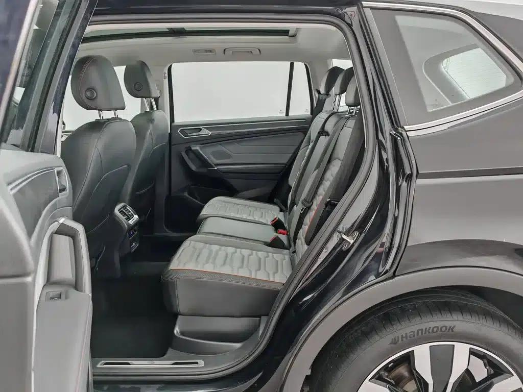 Tiguan L 2023 330TSI Automatic 2WD R-Line Flagship Edition — миниатюра 15