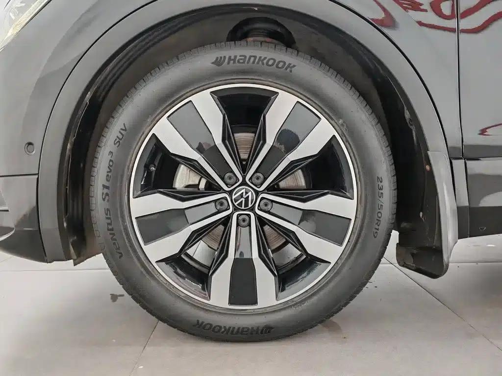 Tiguan L 2023 330TSI Automatic 2WD R-Line Flagship Edition — миниатюра 17