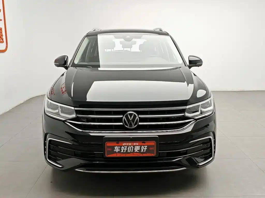 Tiguan L 2023 330TSI Automatic 2WD R-Line Flagship Edition — миниатюра 3
