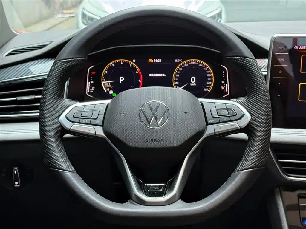 Tiguan L 2024 330TSI Automatic 2WD R-Line Premium Edition — миниатюра 12