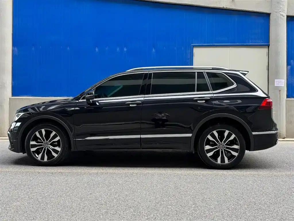 Tiguan L 2024 330TSI Automatic 2WD R-Line Premium Edition — миниатюра 3