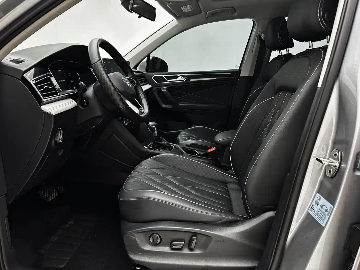 Tiguan L 2023 280TSI Automatic 2WD Trendy Limited Edition — миниатюра 19