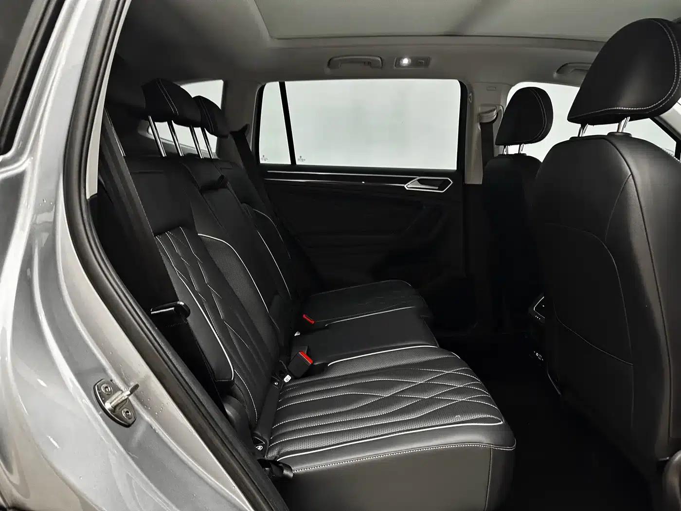 Tiguan L 2023 280TSI Automatic 2WD Trendy Limited Edition — миниатюра 24