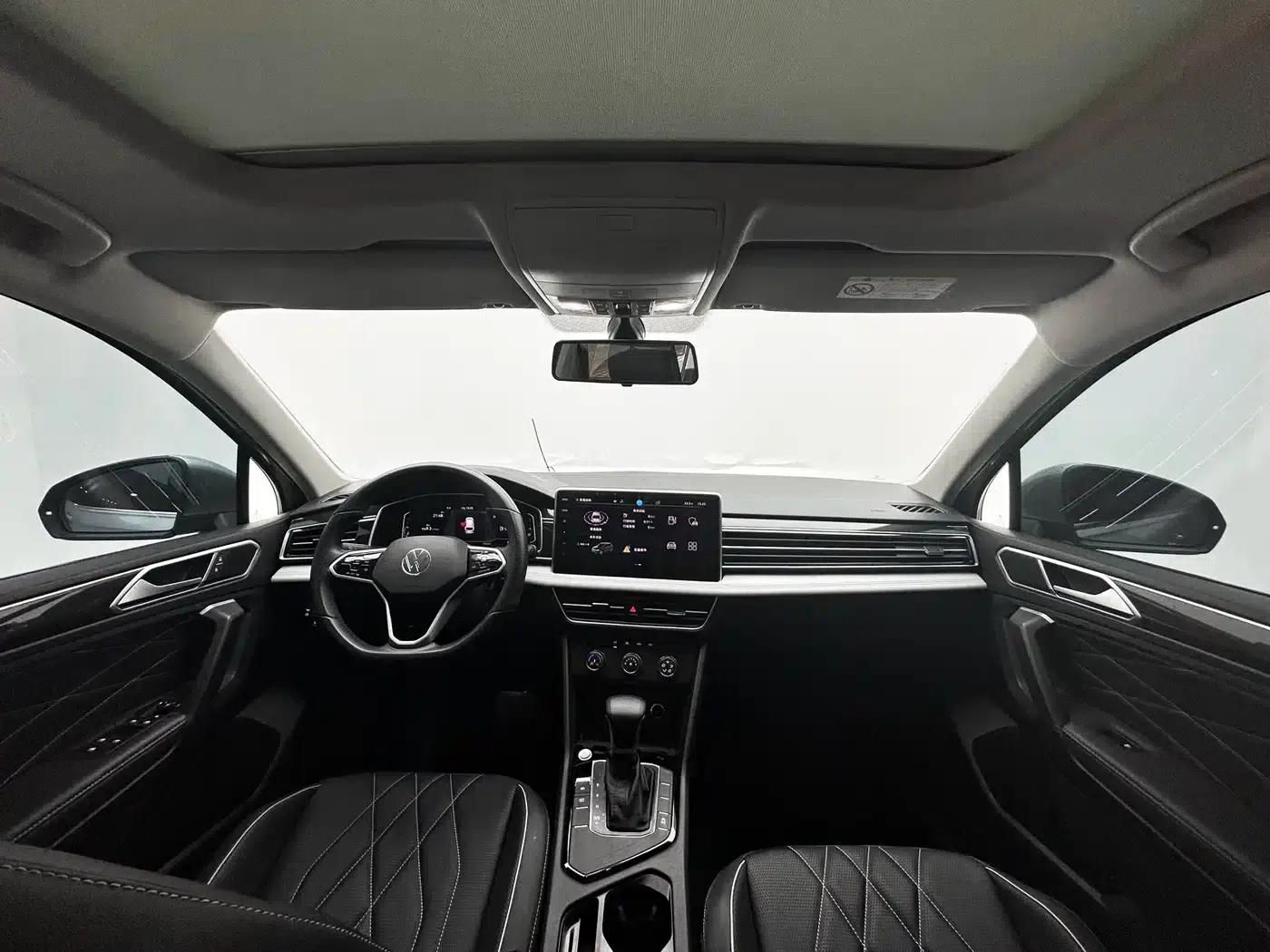 Tiguan L 2023 280TSI Automatic 2WD Trendy Limited Edition — миниатюра 10