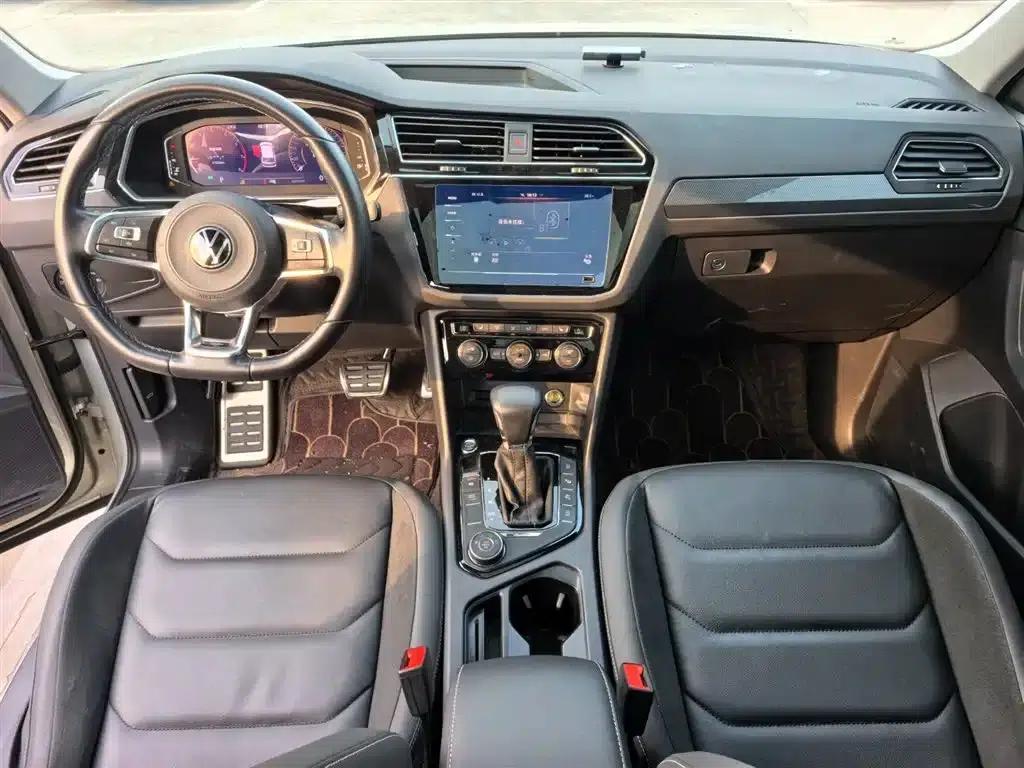 Tiguan L 2021 380TSI Automatic 4WD R-Line Premium Edition 7-Seater — миниатюра 10