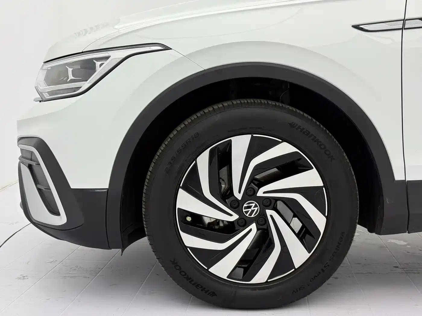Tiguan L 2023 280TSI Automatic 2WD Trendy Limited Edition — миниатюра 22